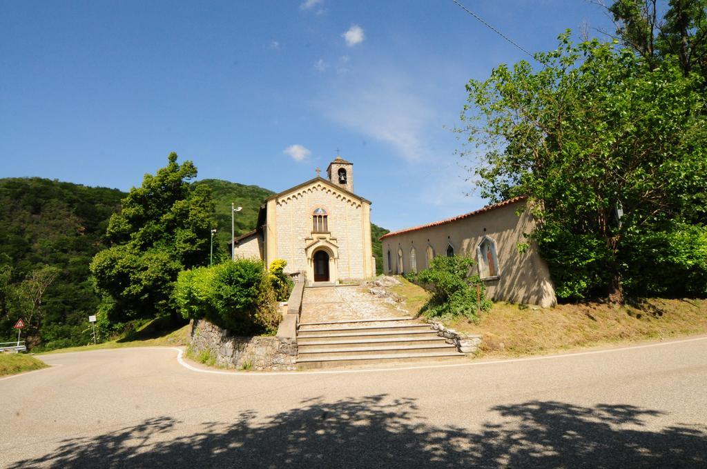 Locanda Del Pittore Arcumeggia Exterior photo